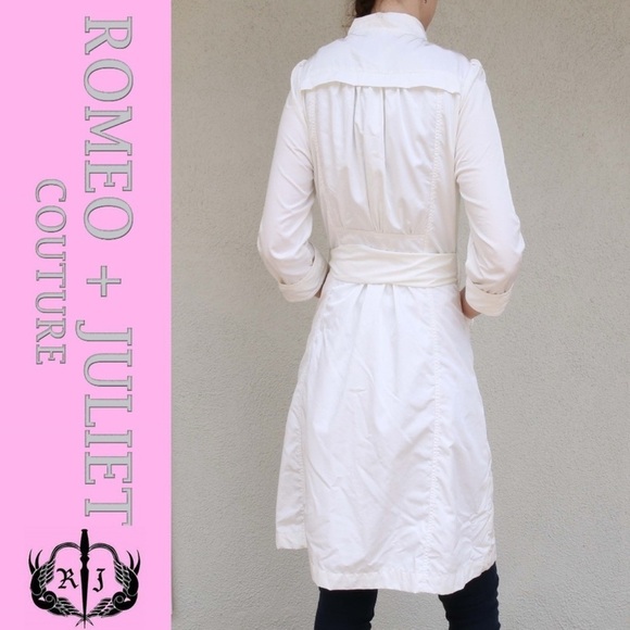 Romeo + Juliet Couture White Trench Coat Belt Big Buttons Pockets Size Small - Picture 3 of 11